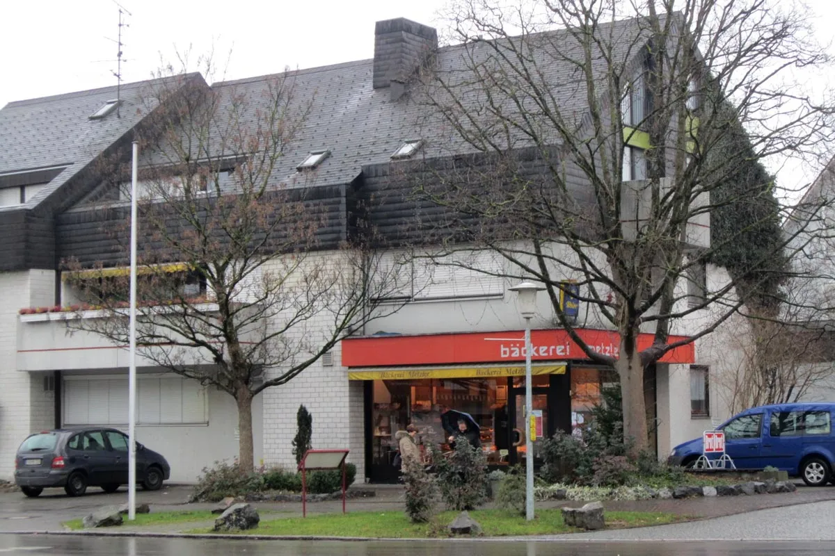 Bäckerei Metzler Langenargen - Ansicht von der Strasse vor dem Umbau