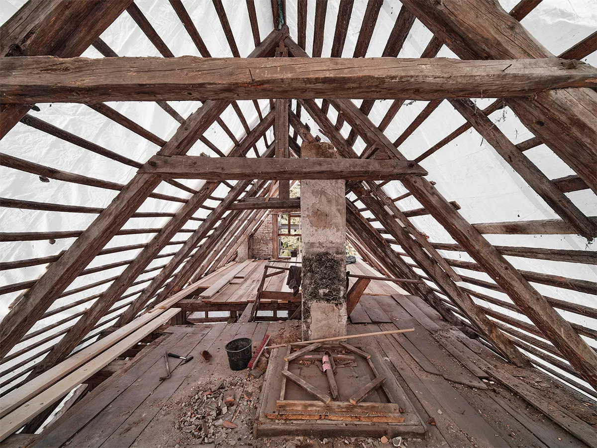 Denkmalsanierung Wohnhaus von 1530 - Ansicht 22, vorher