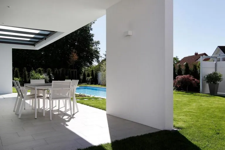 Einfamilienhaus mit Schwimmbad – Ansicht 3